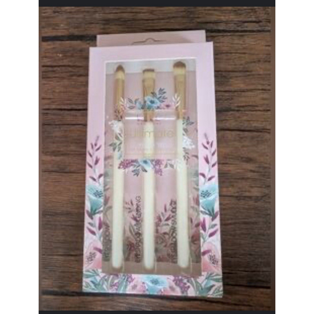Nicole Miller Eye Brush Collection